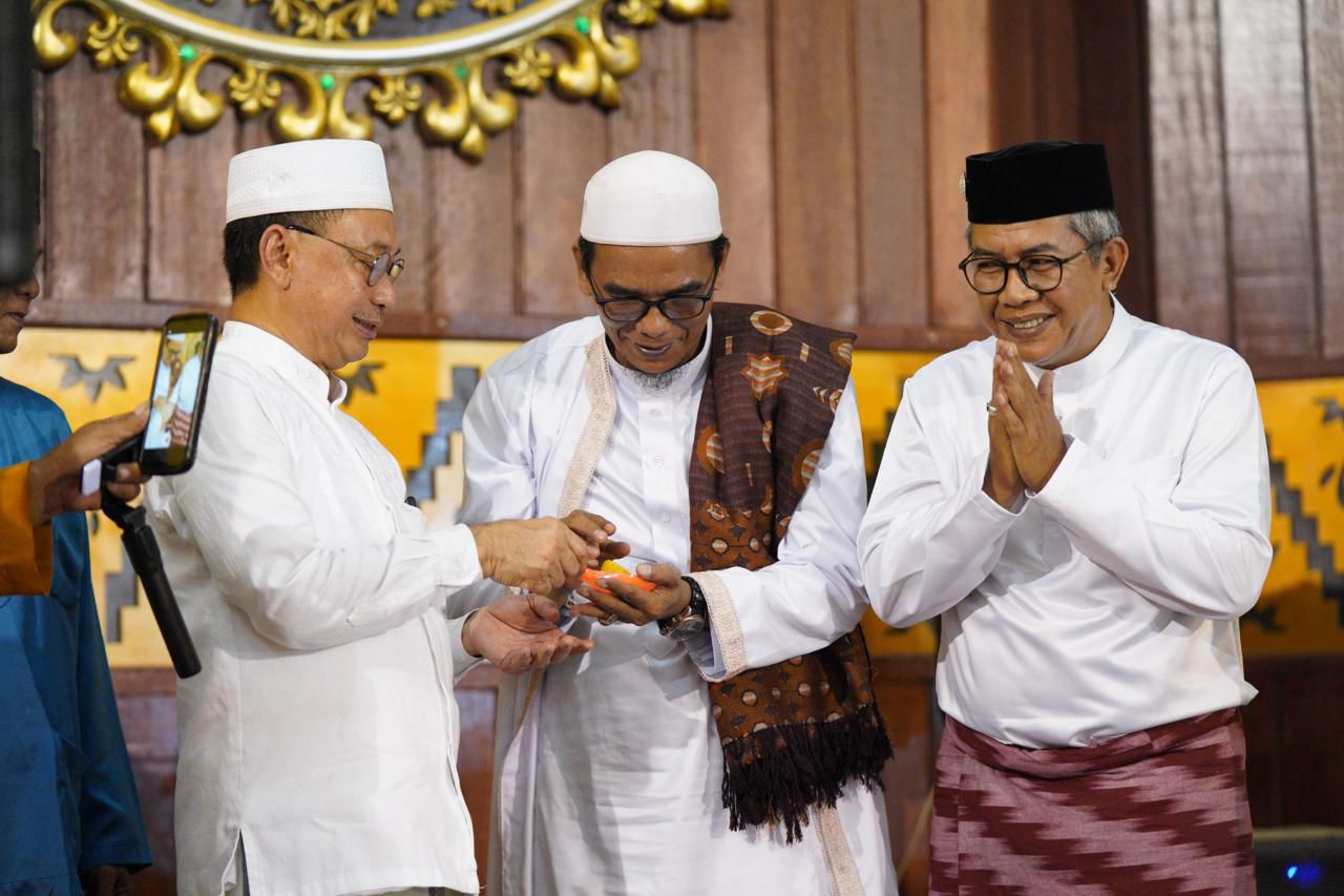 Wali Kota Pontianak Ajak Umat Teladani Akhlak Rasul di Milad Majelis Ashabul Maimanah