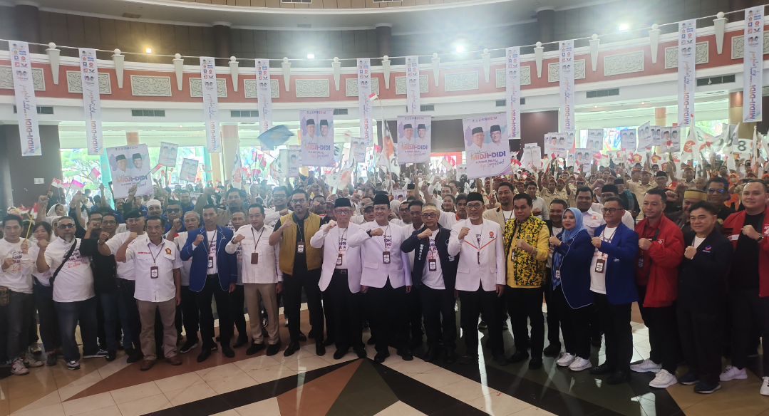 Midji-Didi Gelar Deklarasi di PCC Pontianak, Hadirkan Ratusan Masyarakat Kota Pontianak dan Delapan Partai