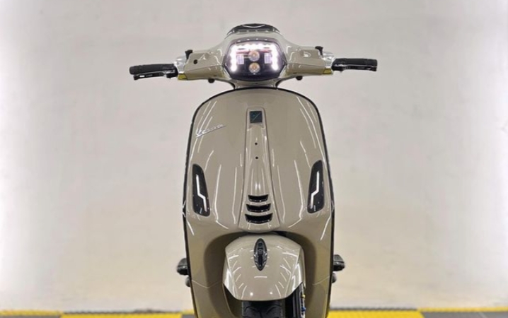 Vespa Sprint Model Tahun 2024: Penyegaran Desain dan Performa yang Memikat