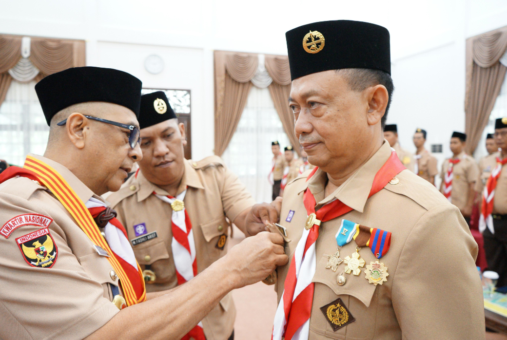 Edi Rusdi Kamtono Resmi Dikukuhkan jadi Ketua Mabicab Pramuka Pontianak 2022–2027