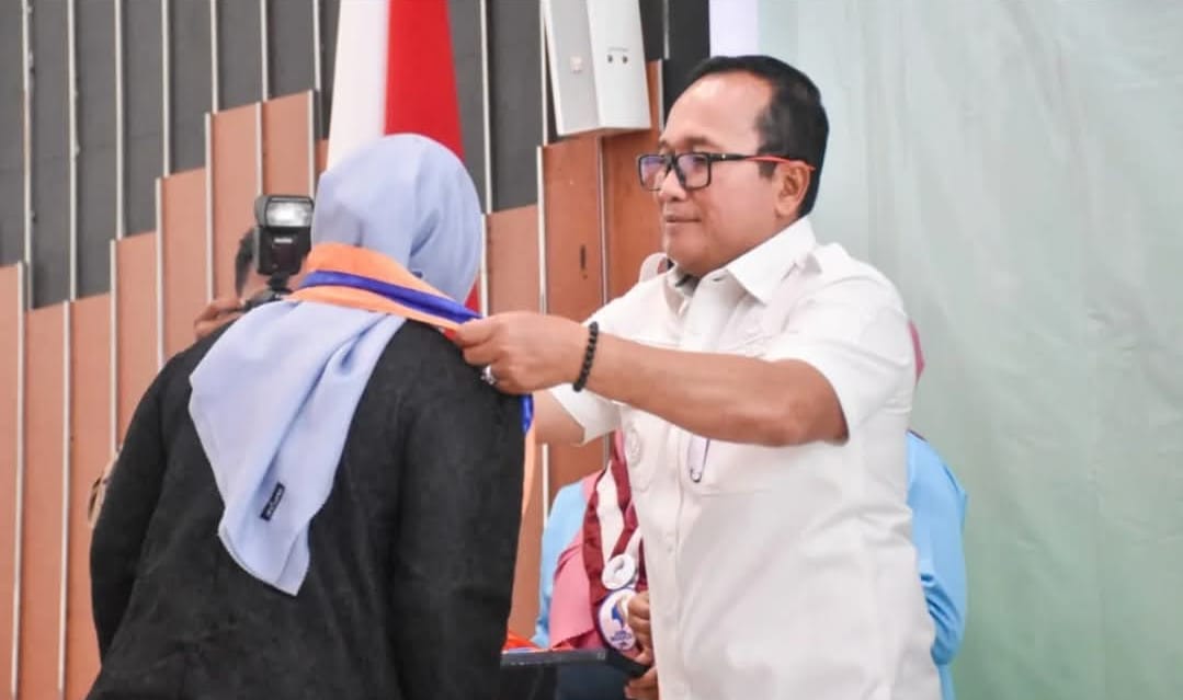 Bupati Kubu Raya Naikkan Honor Mentor Akademi Paradigta Indonesia