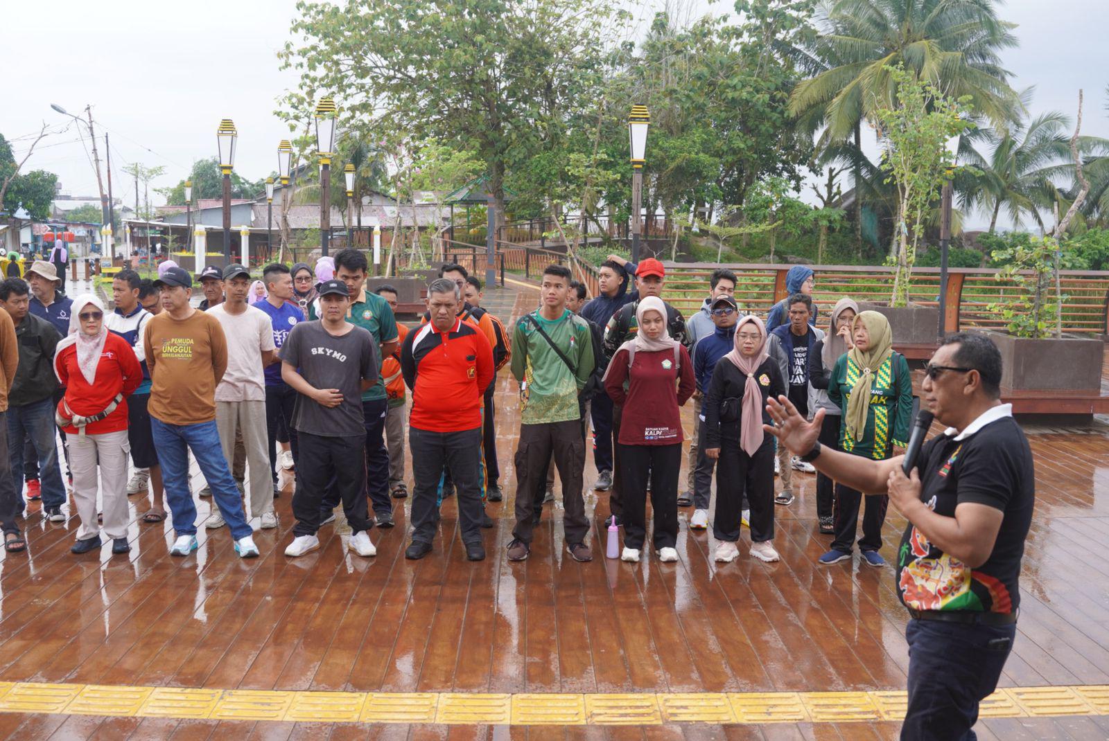 Incar Pertumbuhan Wisata dan Ekonomi, Disporapar Pontianak Gandeng Pemuda Hidupkan Kawasan Makam Batu Layang
