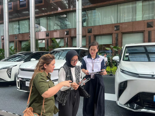 BRI Finance Dukung Kemandirian Finansial Perempuan Indonesia Lewat KKB