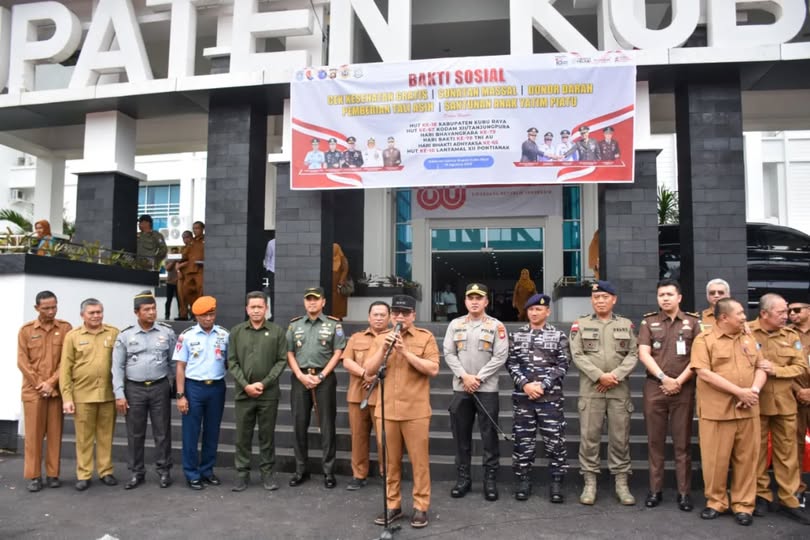 Puncak Peringatan Hari Jadi Kubu Raya, Pemkab Gelar Bakti Sosial