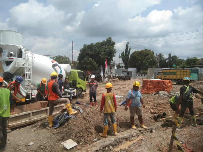 Tertibkan Aset di Muara Enim, KAI Divre III Bangun Sekolah dan Dukung Rencana Pembangunan Flyover