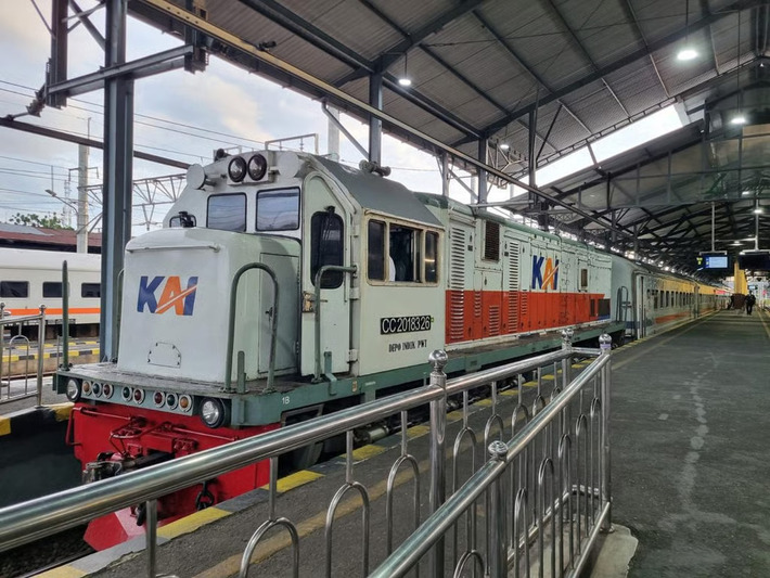 Sebanyak 1,5 Juta Masyarakat di Daop 6 Gunakan Kereta Kelas Ekonomi pada Januari - April 2025