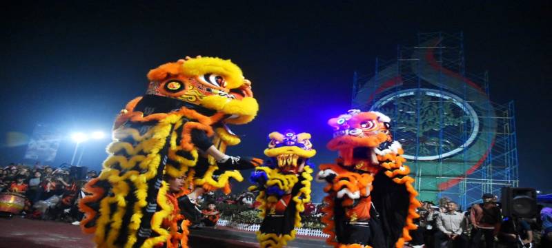 Perdana Rayakan Malam Imlek di Bundaran Gaforaya, Harmoni dalam Cahaya Kebersamaan