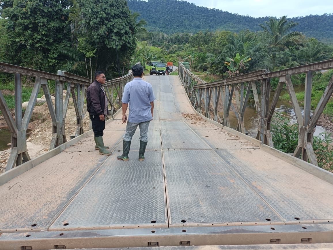 Jembatan Sungai Apin Roboh, Kapolsek Sayan Imbau Warga untuk Hati-hati