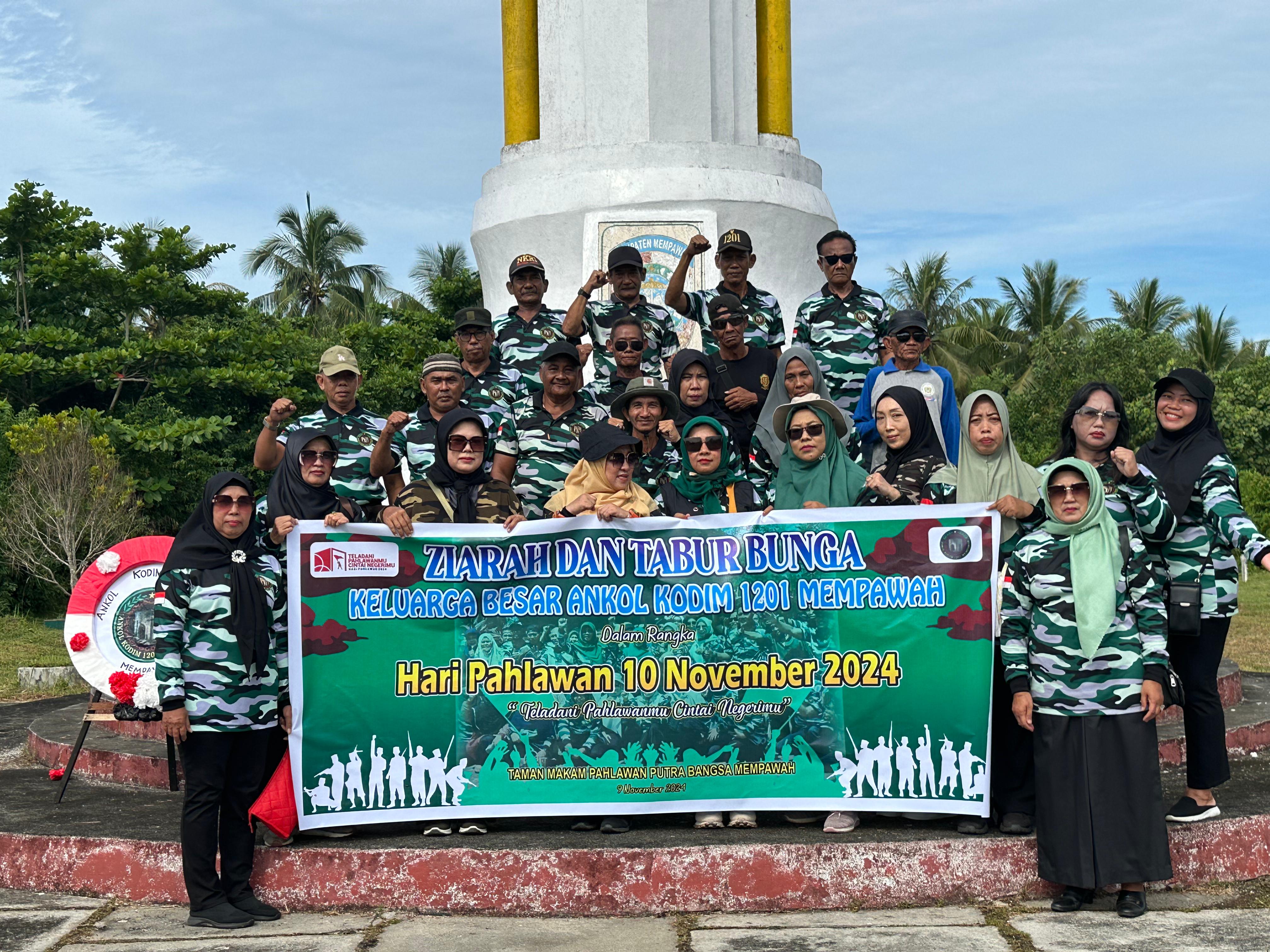 Puluhan Pengurus Ankol Kodim 1201 Mempawah Laksanakan Ziarah dan Tabur Bunga di Taman Makam Pahlawan