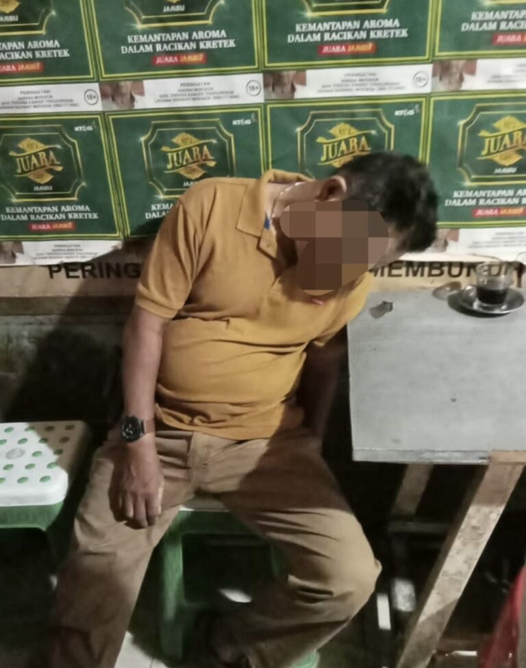 Seorang Pria Ditemukan Meninggal Dunia di Warung Kopi di Parit Gado Kubu Raya