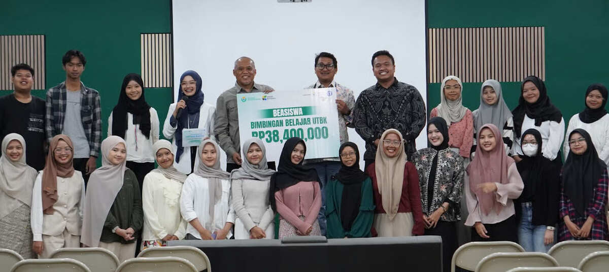 Bantu Teman Bersama Sakola Kembara Berkomitmen Membantu Siswa Lewat Beasiswa Pendidikan