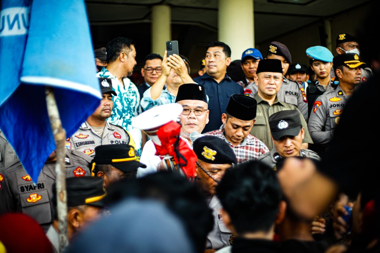 Aliansi Mahasiswa dan Masyarakat Pontianak Gelar Aksi di DPRD Kalbar, Bawa 5 Tuntutan Baru