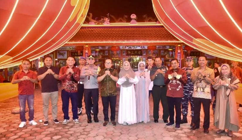 Hadiri Malam Imlek 2026 di Sungai Kakap, Bupati Sujiwo Tegaskan Pesan Toleransi