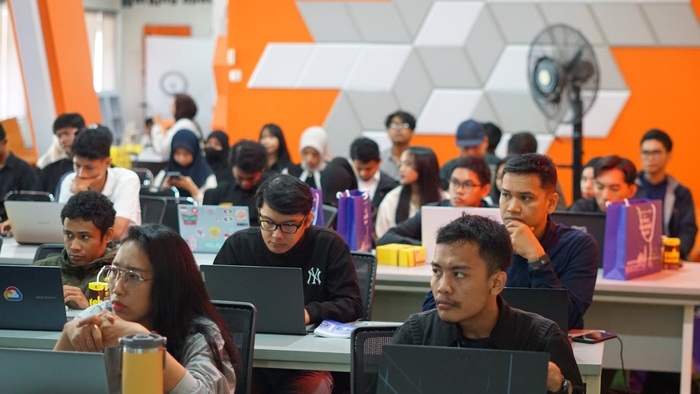 Kolaborasi Telkom AI Connect, Alibaba Cloud, dan HiColleagues Hadirkan Sertifikasi AI Bertaraf Global di Makas