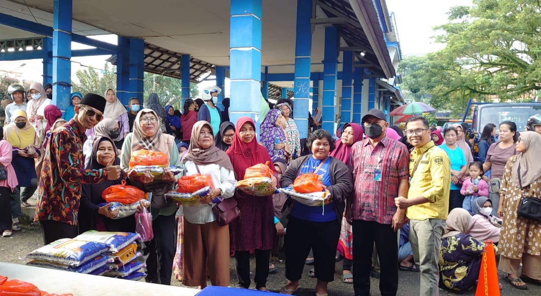 Operasi Pasar Singkawang Tahap VII: Aman, Tertib, dan Bebas Kendala