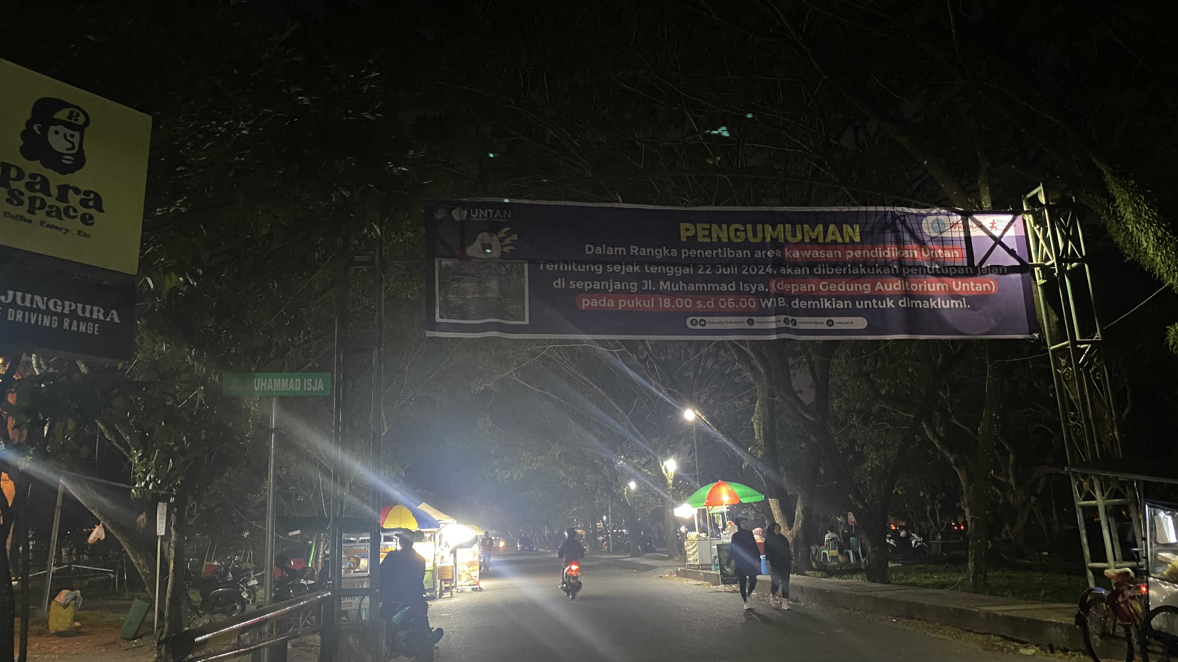 Penutupan Jalan Depan Audit Untan Pontianak Diberlakukan, Sempat Terjadi Kericuhan!