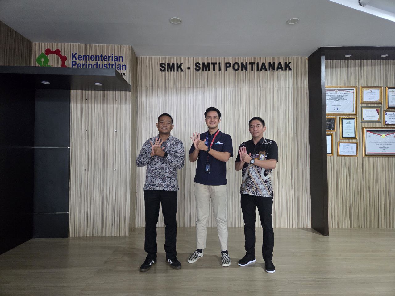 SMK SMTI Pontianak Siapkan Transformasi Digital, Jajaki Kolaborasi dengan Telkom