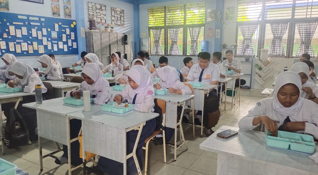 Pemkot Singkawang Distribusikan Makan Bergizi Gratis di 18 Sekolah