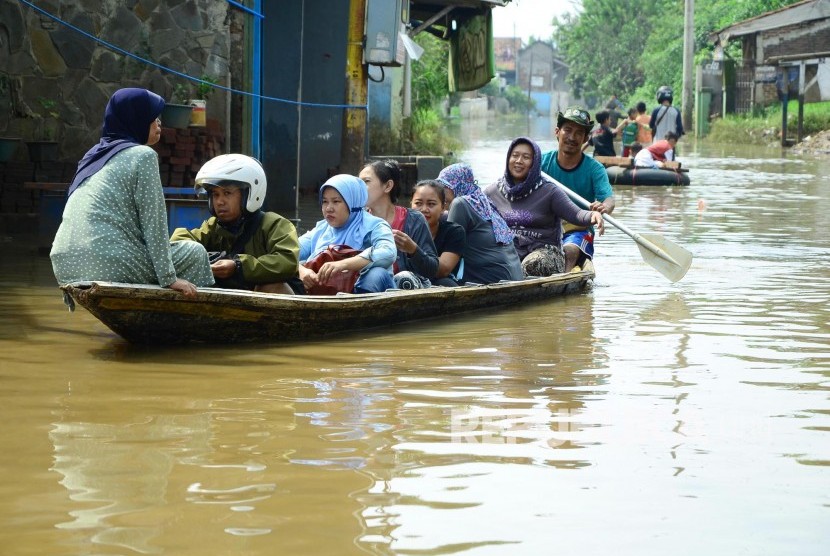 Banjir Hebat di Kabupaten Bandung, 25.171 Warga Terdampak, Ketinggian Air Mencapai 2 Meter!