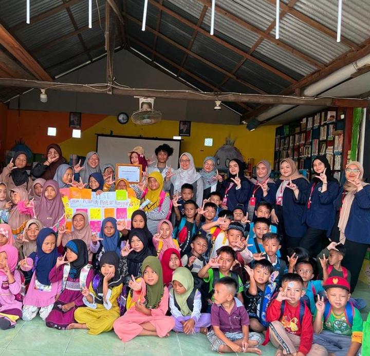 TBM Rumah Pintar Punggur Cerdas  Gelar Program Sapa Profesi, Bersama Annisa Dalam Ruang Sastra.