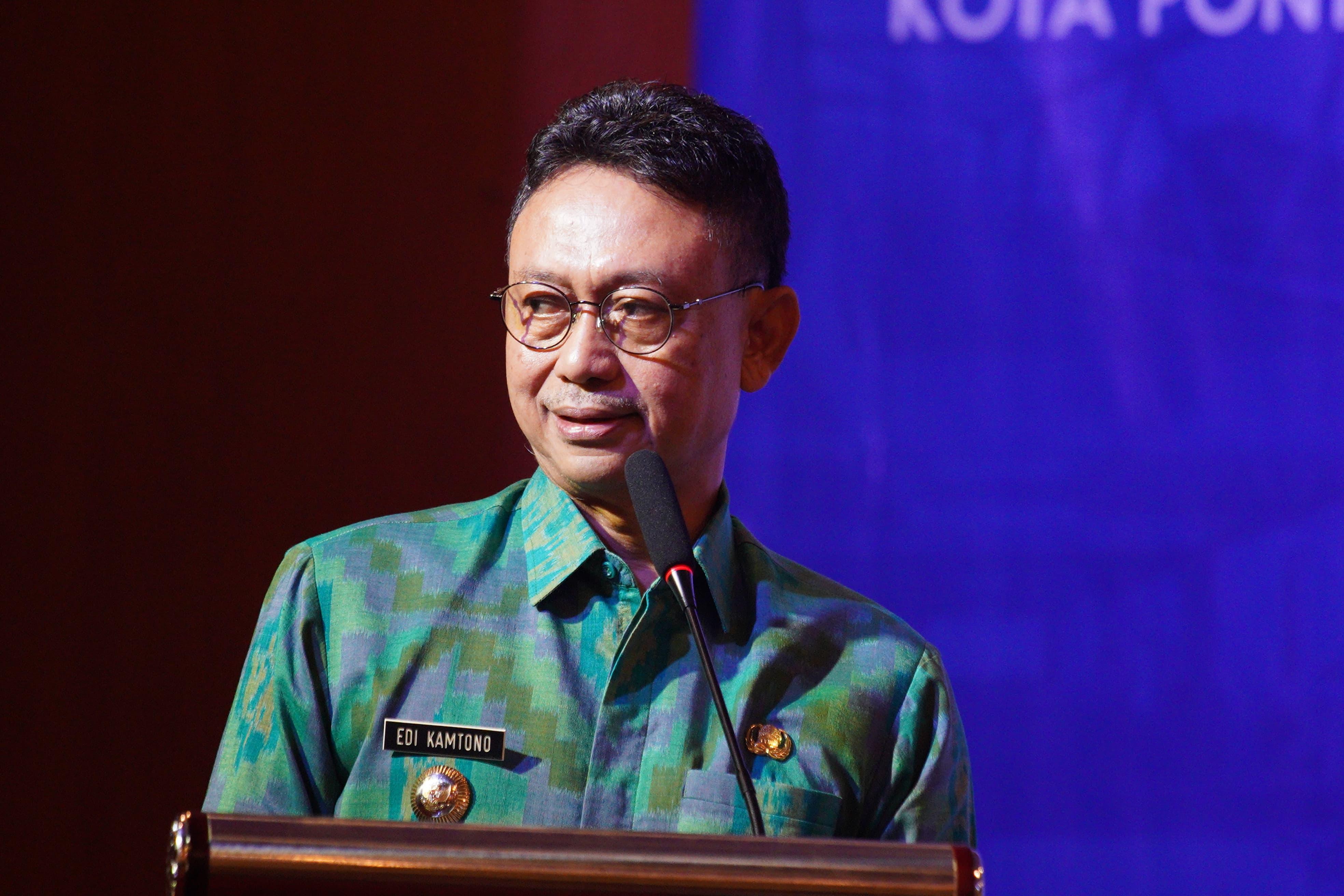 Menuju Ramah Lingkungan, Edi Imbau Pembagian Daging Kurban Tanpa Kantong Plastik