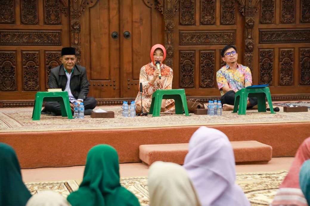 Yanieta Minta Kader PKK Peka Kondisi Masyarakat