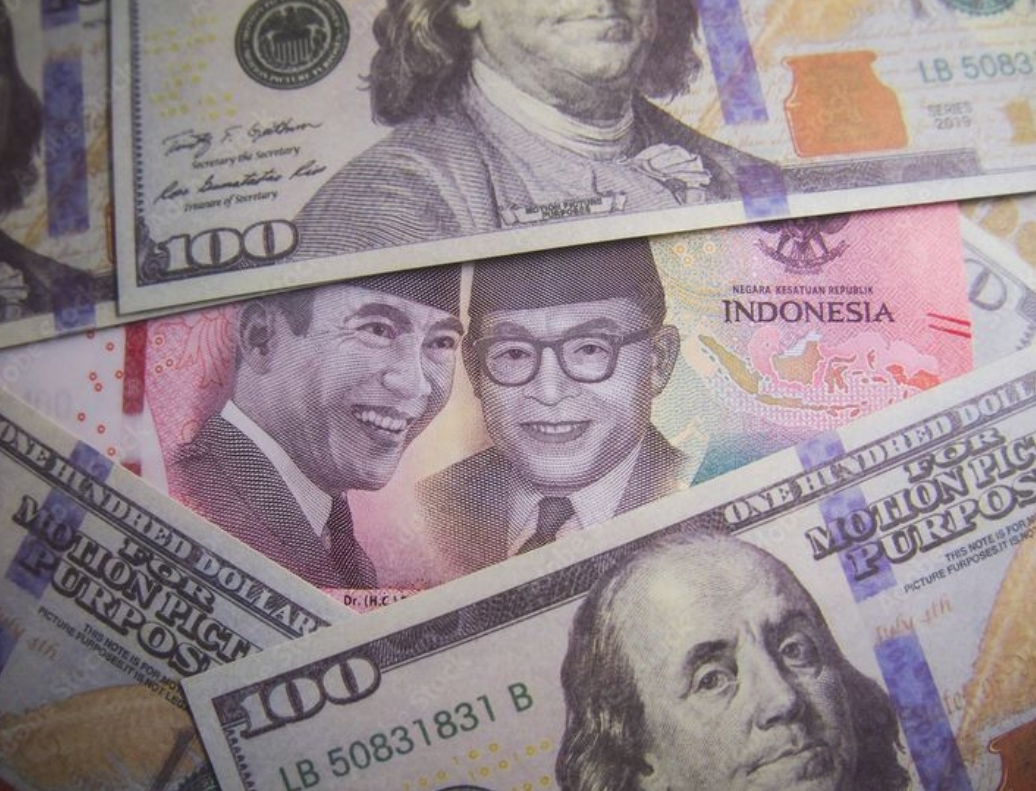 Rupiah Tertekan ke Rp16.970 per Dolar AS, Apa Penyebabnya?