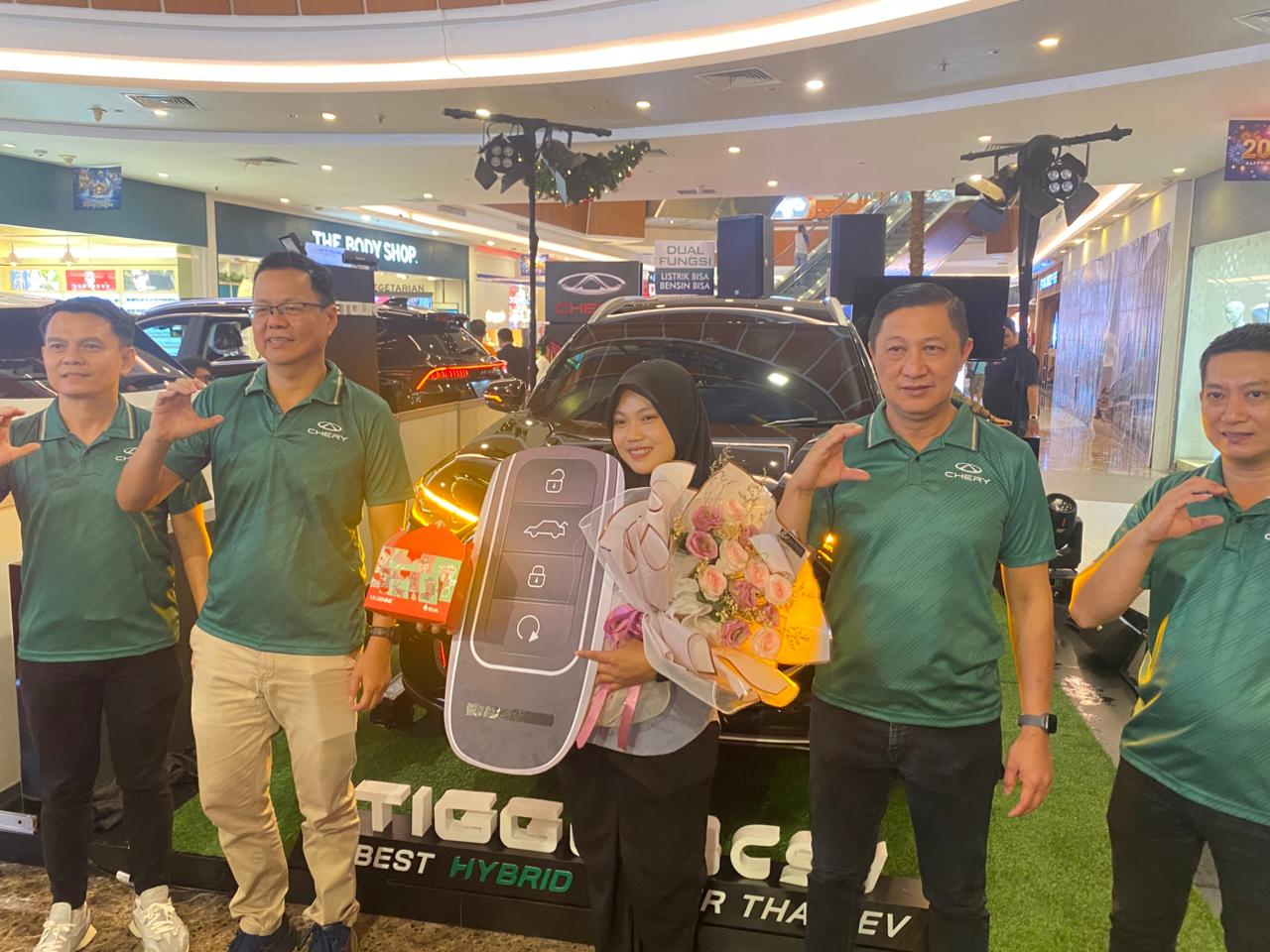 Chery Tiggo 8 CSH PHEV Comfort Hadir di Pontianak, Konsumen Puji Kenyamanan dan Teknologi Hybrid
