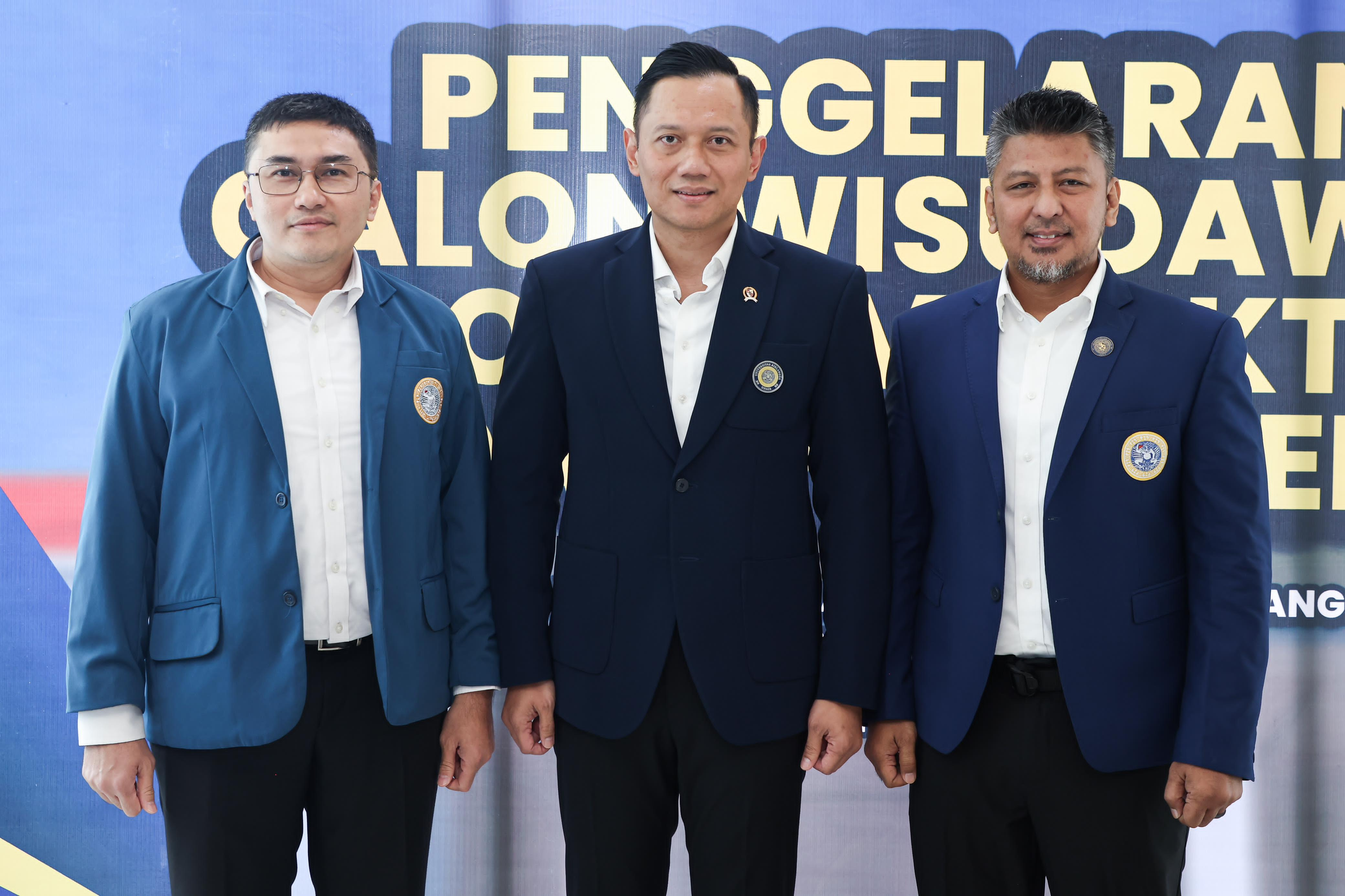 Raih Penghargaan Lulusan Terbaik di Unair, Ketum Demokrat AHY Lulus Bareng Bendum dan Jubirnya