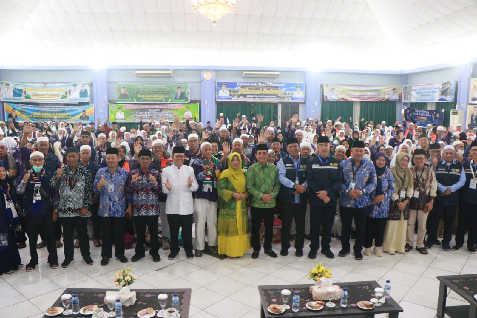 150 Jemaah Haji Pontianak Tiba di Tanah Air, Wakil Wali Kota Harap Mabrur