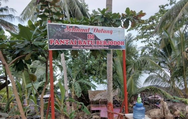 Menikmati Keindahan Pantai Teluk Gosong: Surga Tersembunyi di Kalimantan Selatan