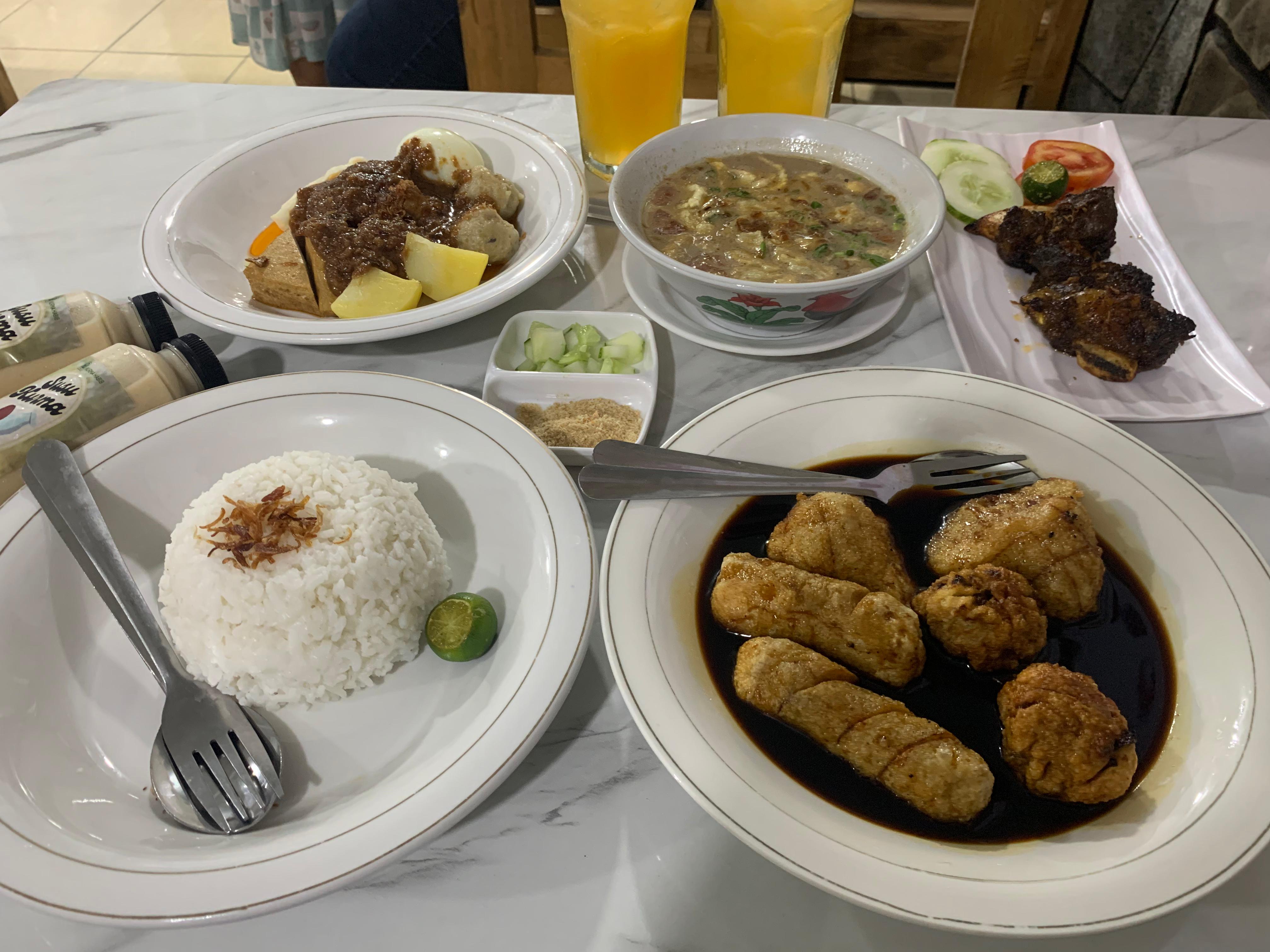 Grand Launching RM Cita Rasa Habib, Promo Makan Siomay Bandung Gratis