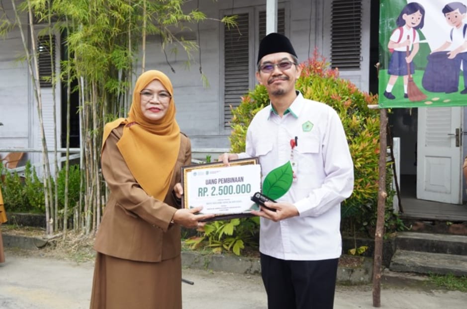 Enam Sekolah di Singkawang Raih Penghargaan Adiwiyata 2025, Bukti Komitmen Peduli Lingkungan