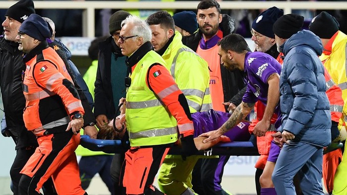 Laga Fiorentina vs Inter Milan Ditunda Pasca Insiden Kolaps Edoardo Bove