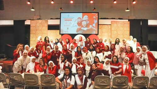 Komunitas Ibu2Canggih Sukses Inspirasi 50 Momfluencer menjadi ‘Ibu Makin Canggih’