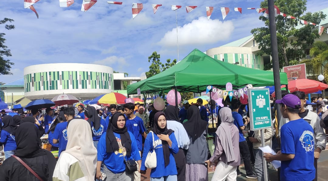 Tumbuhkan Jiwa Kewirausahaan, SMAN 1 Pontianak Gelar Market Day : Ribuan Masyarakat Hadir Meramaikan!