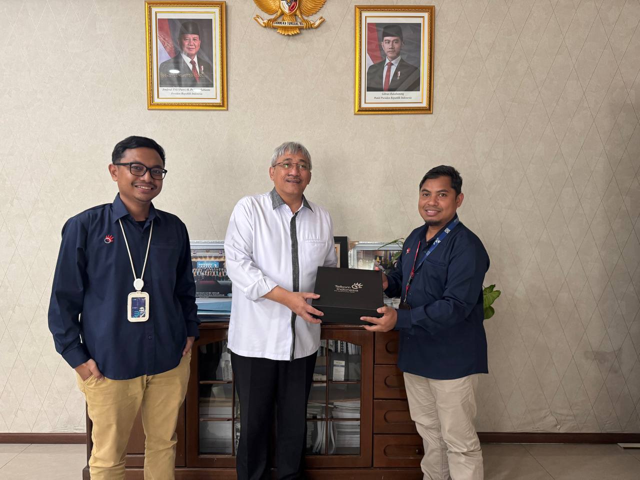 Telkom Dukung Universitas Tanjungpura dengan Solusi Digital Terpadu di Momentum Hari Pelanggan Nasional