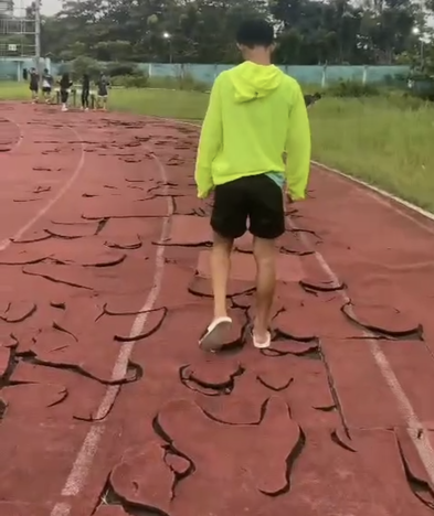 Viral! Kondisi Running Track Stadion SSA Pontianak Memprihatinkan!