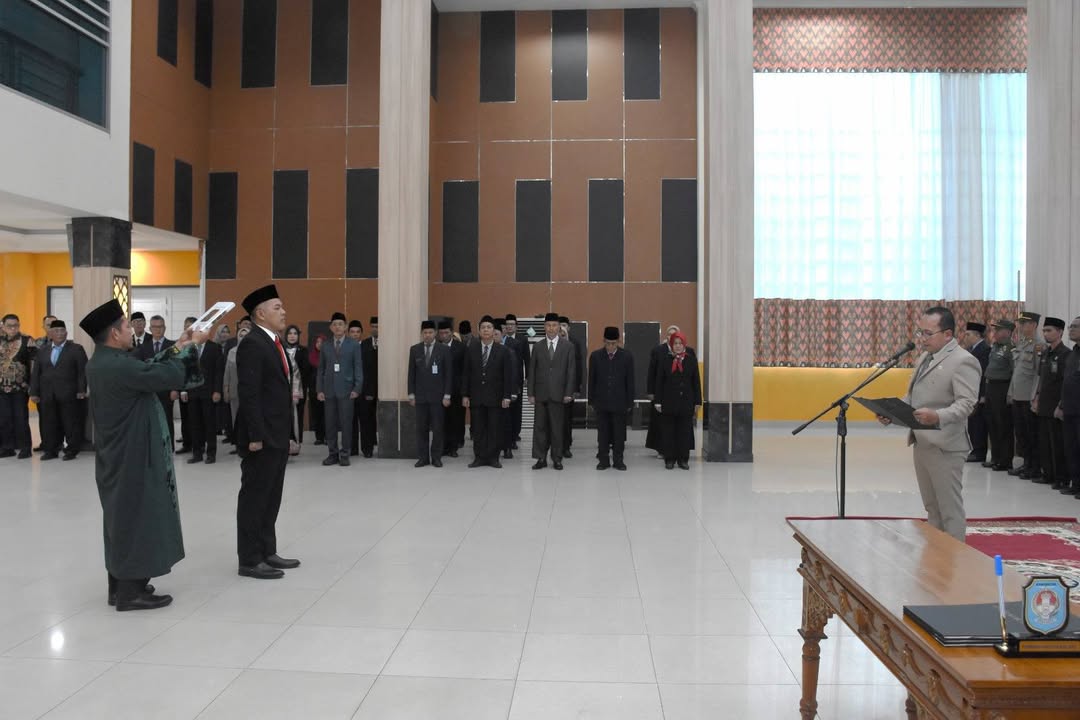 Bupati Kubu Raya Lantik Direktur Perumda Air Minum Tirta Raya