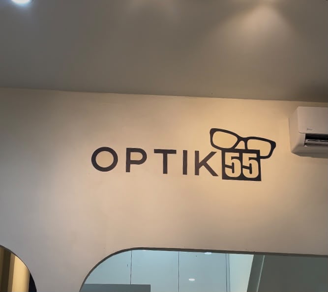 Cari Kacamata di Pontianak? Ini Pengalaman Pelanggan Optik 55 di Google Maps