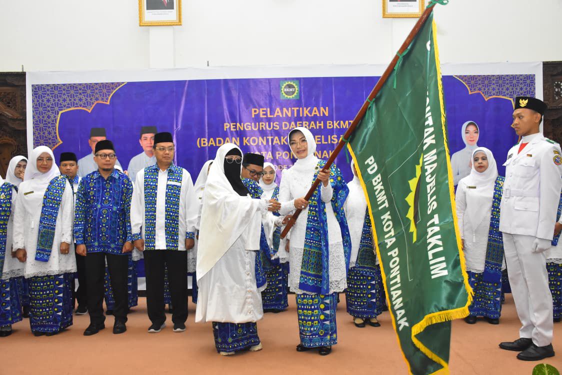 Yanieta Arbiastutie Resmi Nahkodai BKMT Kota Pontianak Periode 2025–2030