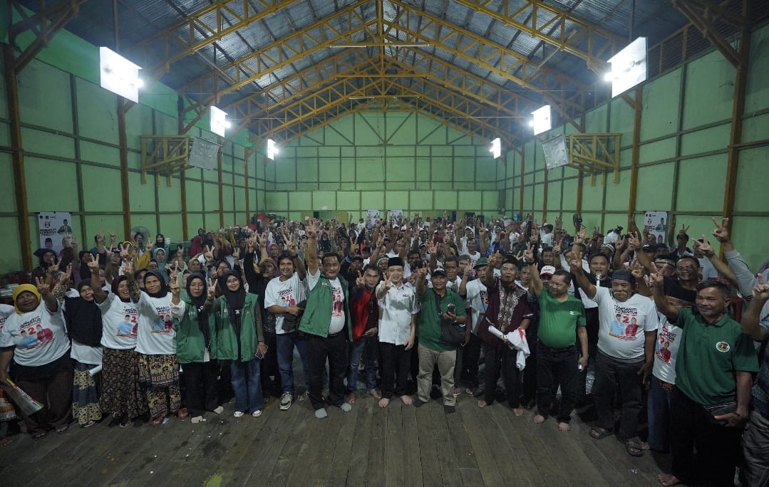 Kampanye Dialogis, Ria Norsan Membaur Bersama Ribuan Warga Semangut Bunut Hulu