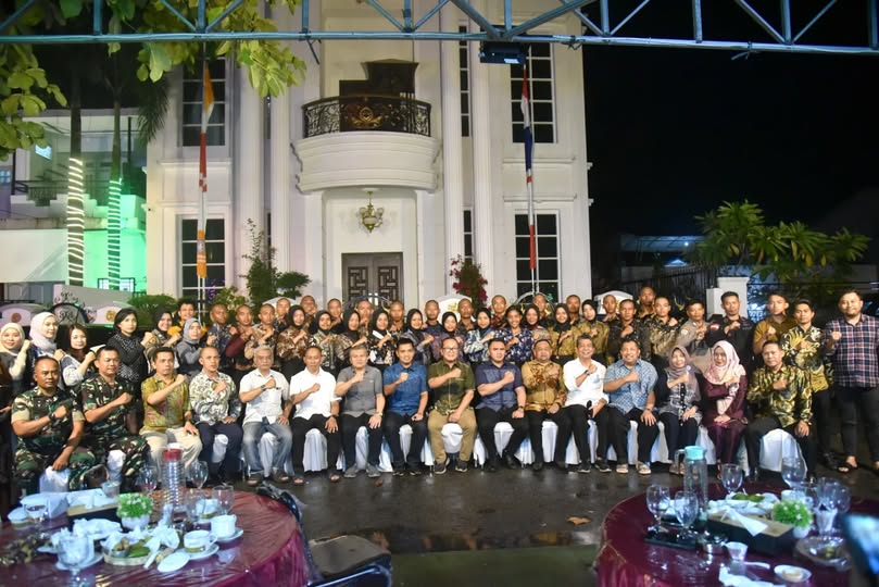 Bupati Kubu Raya Apresiasi Paskibraka dan Tim Pelatih Usai Sukses Jalankan Tugas HUT ke-80 RI