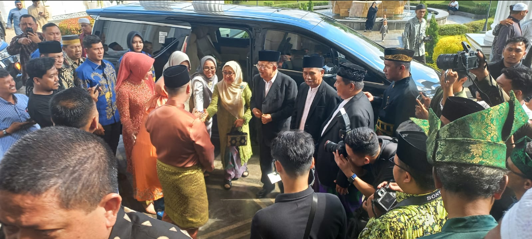 Akad Nikah Bersejarah di Kuburaya: Ilham Rinaldi dan Kehadiran Tokoh-Tokoh Nasional