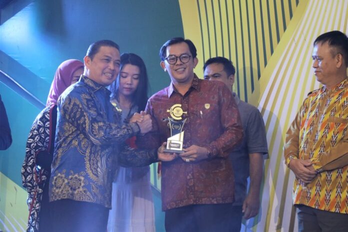 Pemkot Singkawang Sabet Gelar The Best Informative di Ajang KIP Kalbar 2025