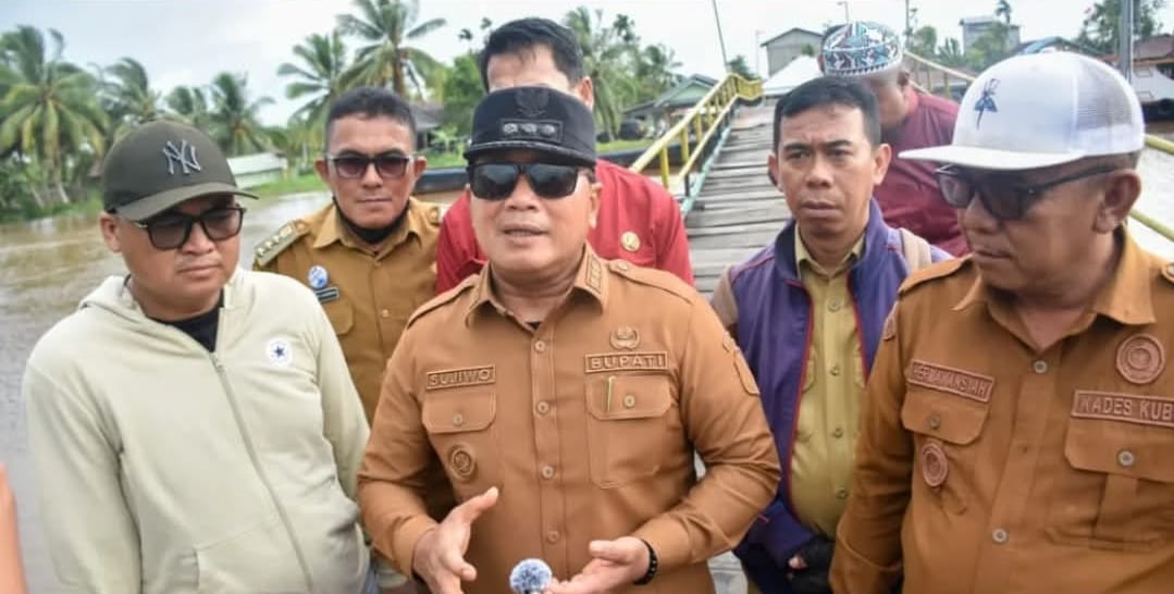 Jembatan Kubu Raya Rusak Parah, Bupati Sujiwo Pastikan Dibangun Ulang Tahun 2026