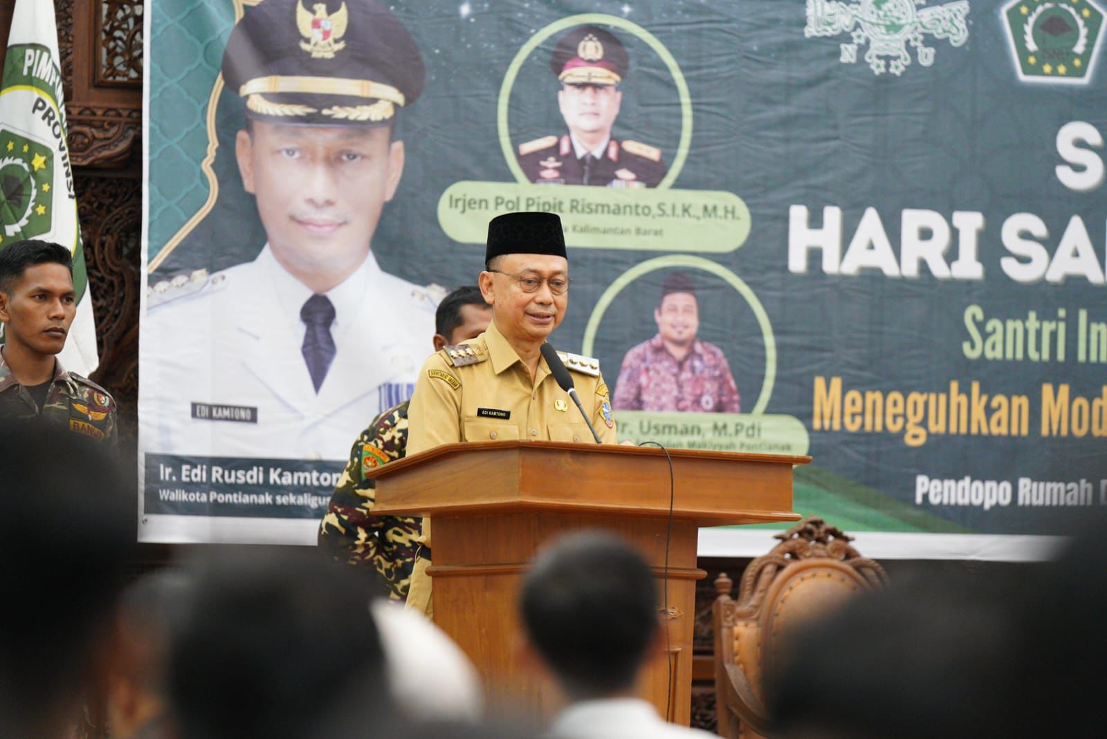 Wali Kota Ajak Santri Jadi Agen Perubahan di Era Digital, Peringatan Hari Santri Nasional 2025