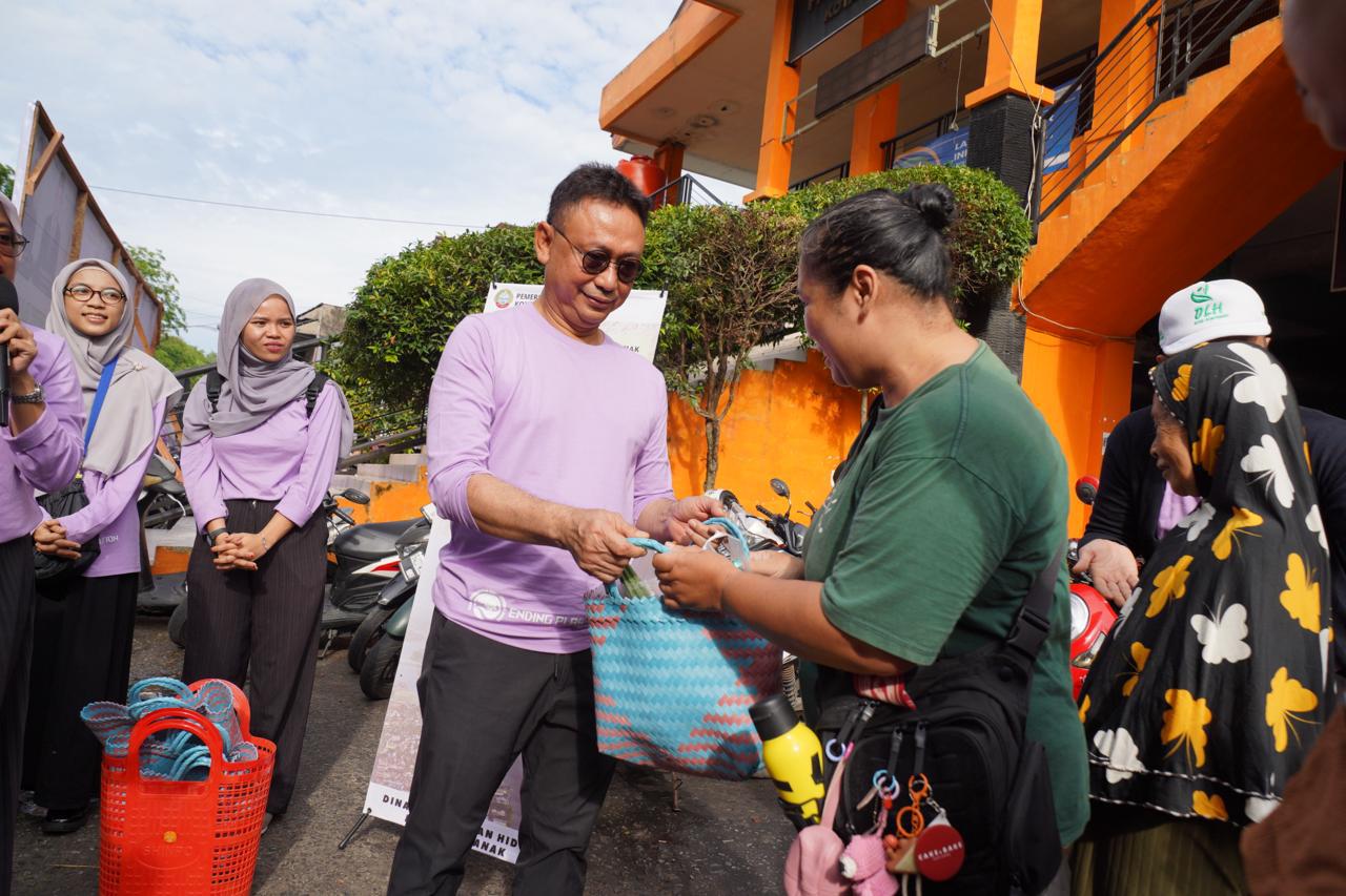Memperingati Hari Lingkungan Hidup, Walikota Pontianak Kampanyekan Berhenti Gunakan Kantong Plastik