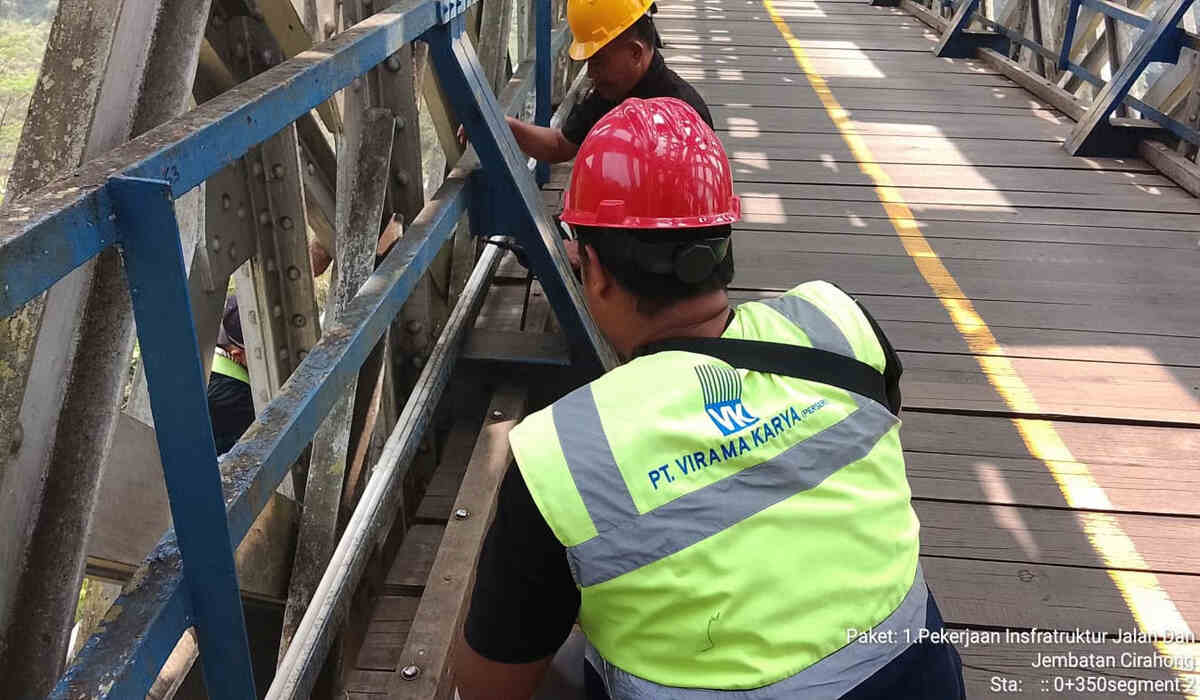 KAI Daop 2 Bandung Perbaiki Jembatan Cirahong Demi Keselamatan Perjalanan