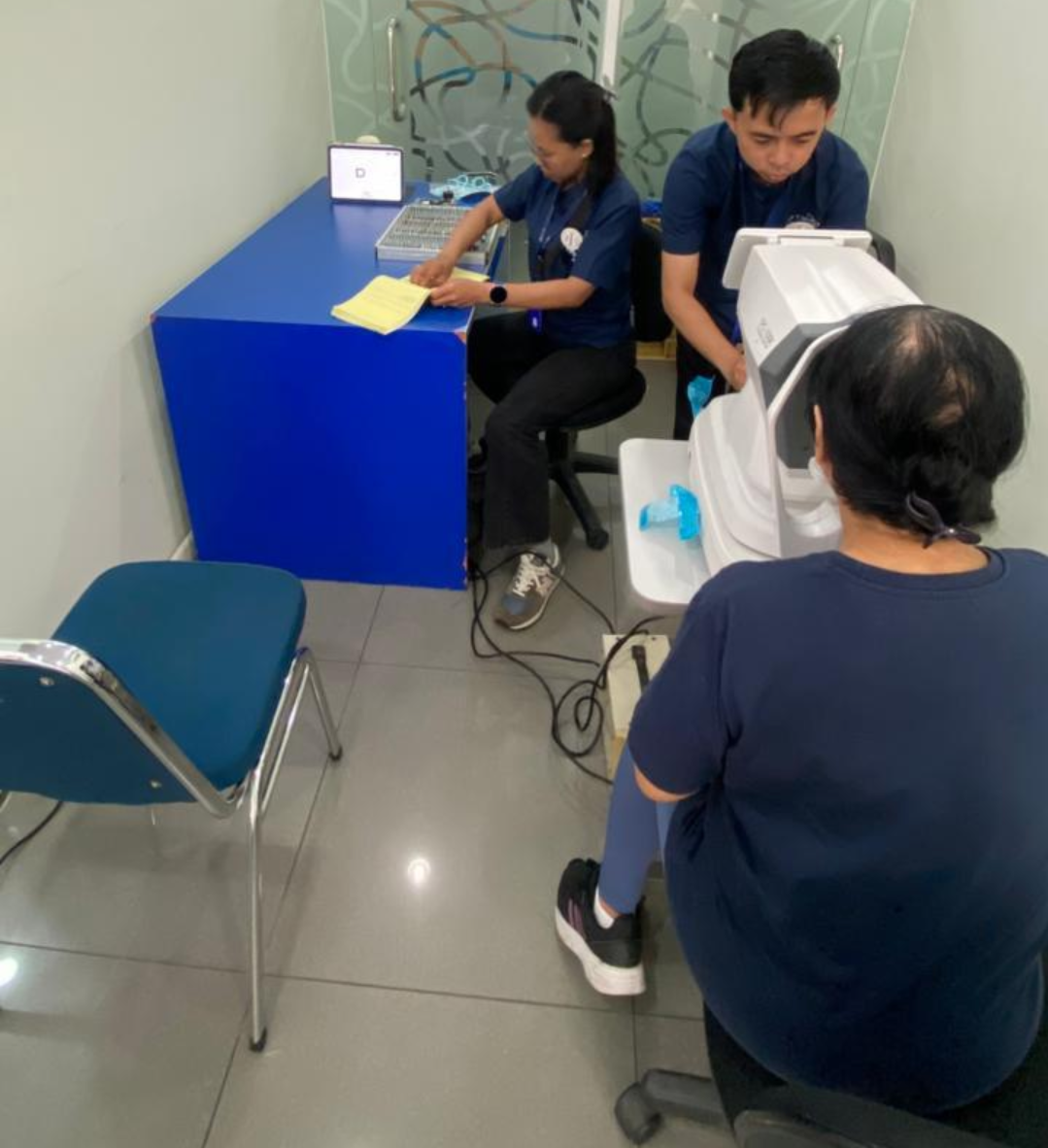 Bank Danamon dan Optik 55 Gelar Pemeriksaan Mata Gratis untuk Masyarakat Pontianak
